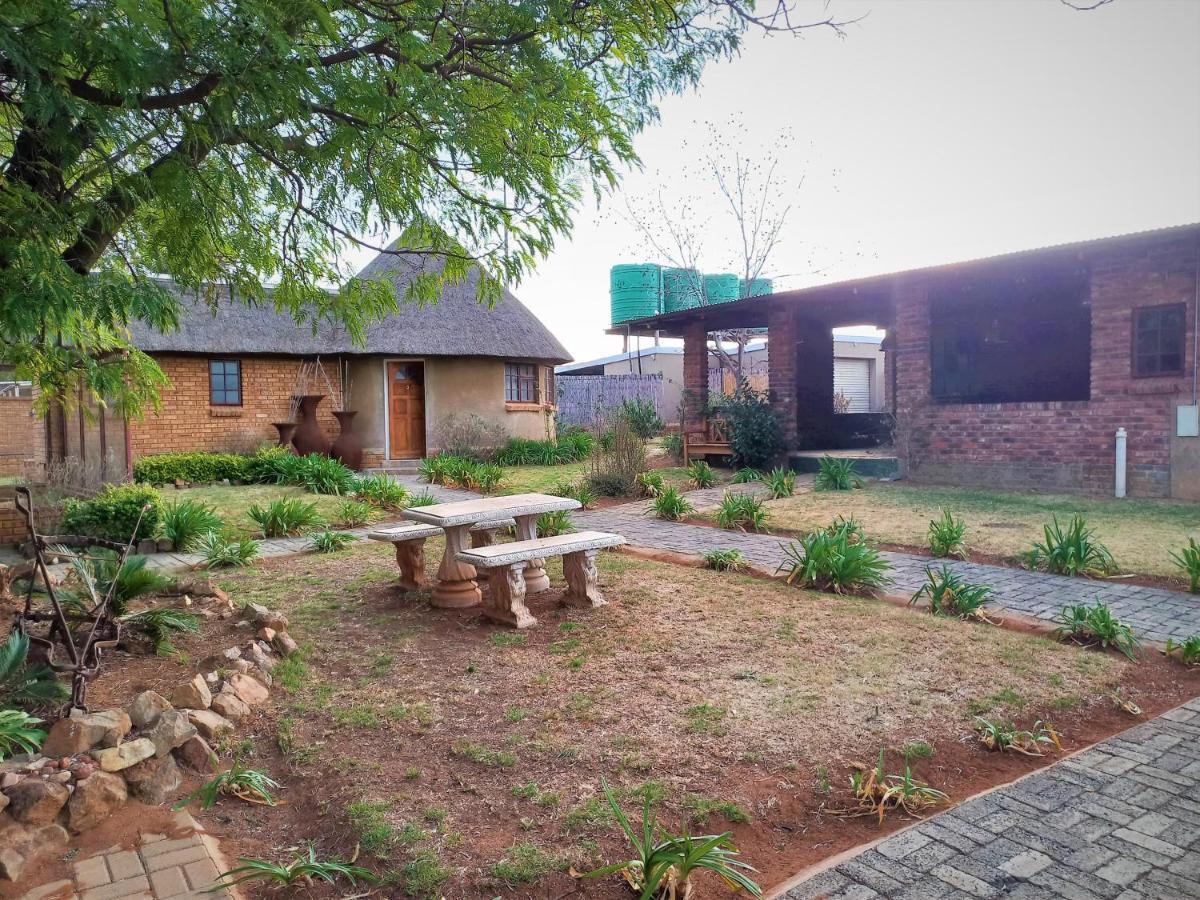 Backpackers Connection @ Jnb Airport Albergue Benoni Exterior foto