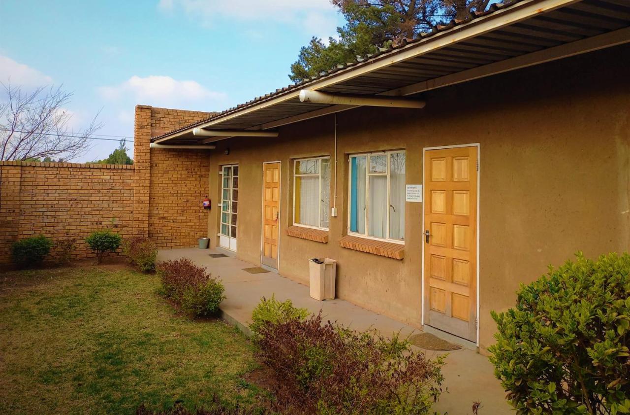 Backpackers Connection @ Jnb Airport Albergue Benoni Exterior foto