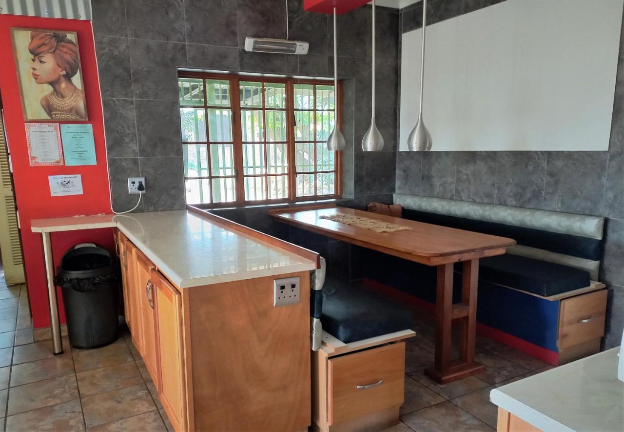 Backpackers Connection @ Jnb Airport Albergue Benoni Exterior foto