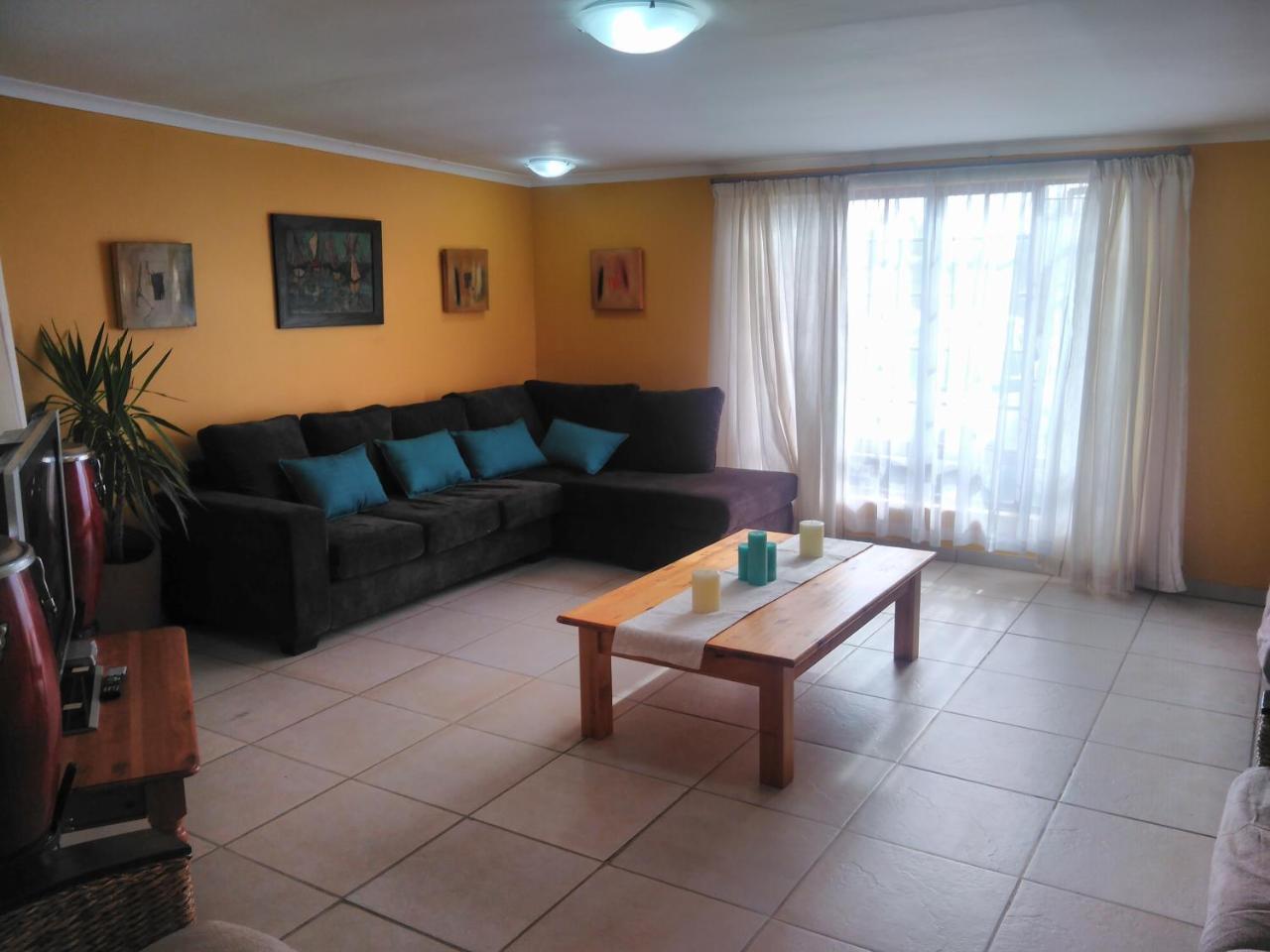 Backpackers Connection @ Jnb Airport Albergue Benoni Exterior foto