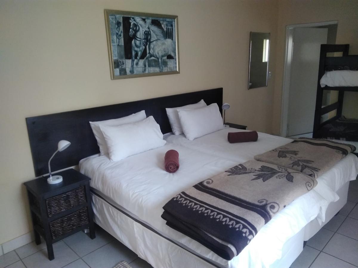 Backpackers Connection @ Jnb Airport Albergue Benoni Exterior foto